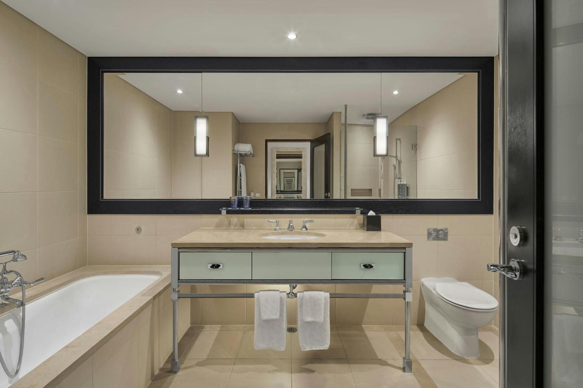 The Westin Melbourne Hotel Екстериор снимка