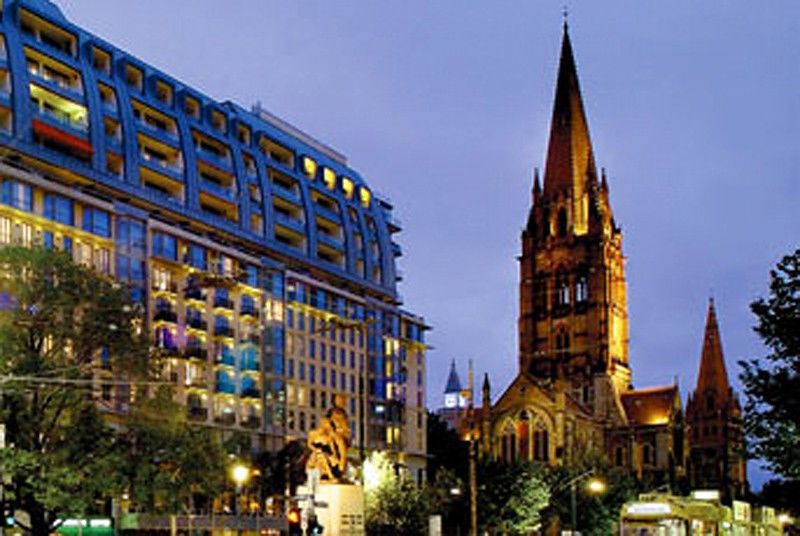 The Westin Melbourne Hotel Екстериор снимка The St Patrick's Cathedral, Melbourne